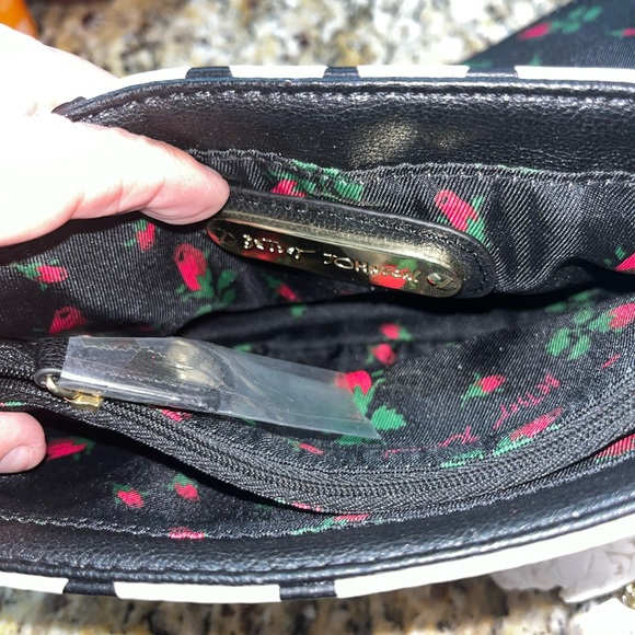 NWT Betsey Johnson Polka dot Crossbody 5.5X9 - Picture 5 of 6